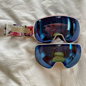 SPY+ X Happy Lens women’s snow goggles